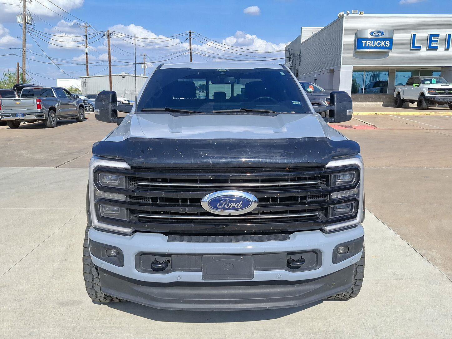 Used 2025 Ford F350 Platinum w/ FX4 Off-Road Package AWD/4WD image 25