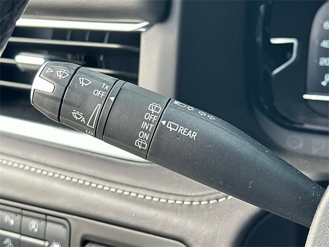 Used 2024 GMC Yukon XL Denali Ultimate image 9