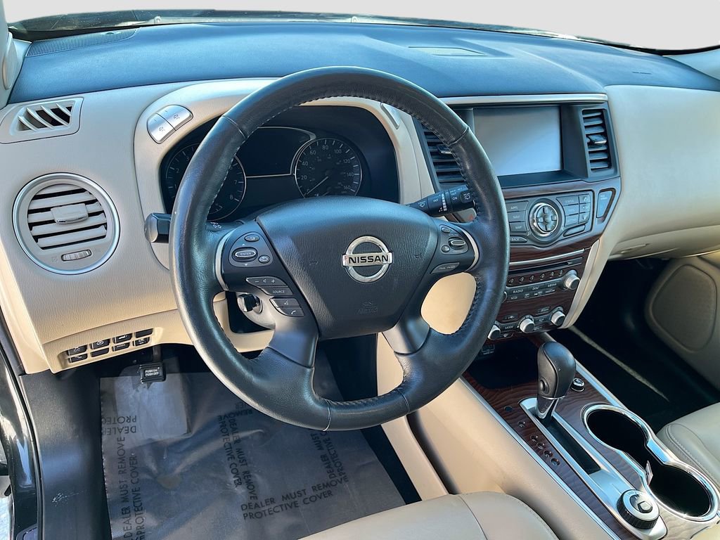 Used 2019 Nissan Pathfinder Platinum image 9