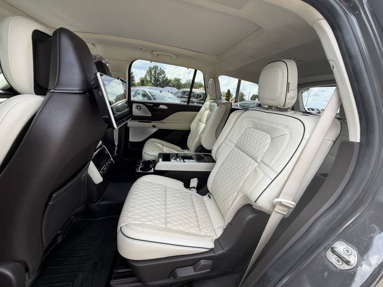 Used 2020 Lincoln Aviator Black Label w/ Dynamic Handling Package AWD/4WD image 20
