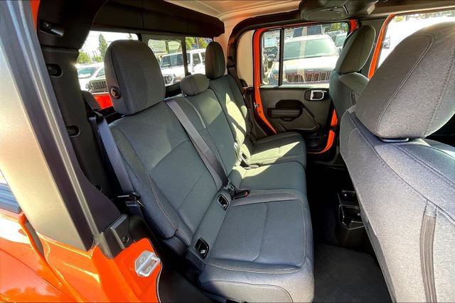 New 2025 Jeep Gladiator Sport image 23