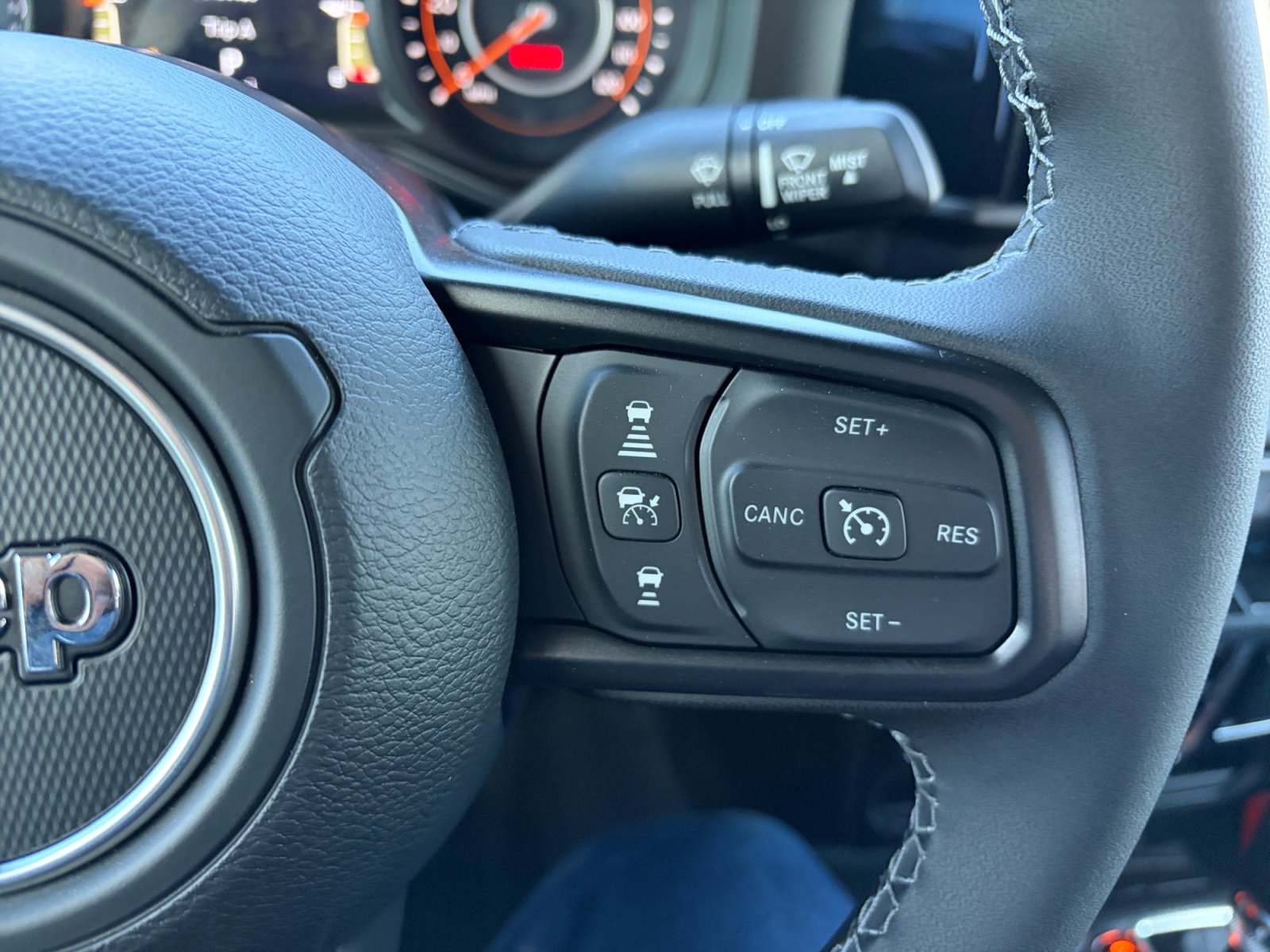 New 2026 Jeep Gladiator Sport AWD/4WD image 23