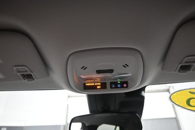 Used 2025 Chevrolet Trax LT w/ Driver Confidence Package FWD image 13