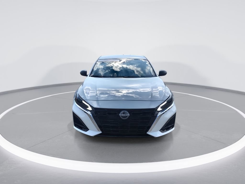 Used 2025 Nissan Altima 2.5 S image 3