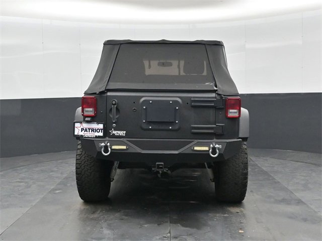 Used 2015 Jeep Wrangler Unlimited Rubicon image 5