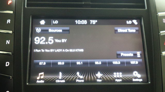 Used 2017 Lincoln MKC Reserve w/ Lincoln MKC Climate Package image 16