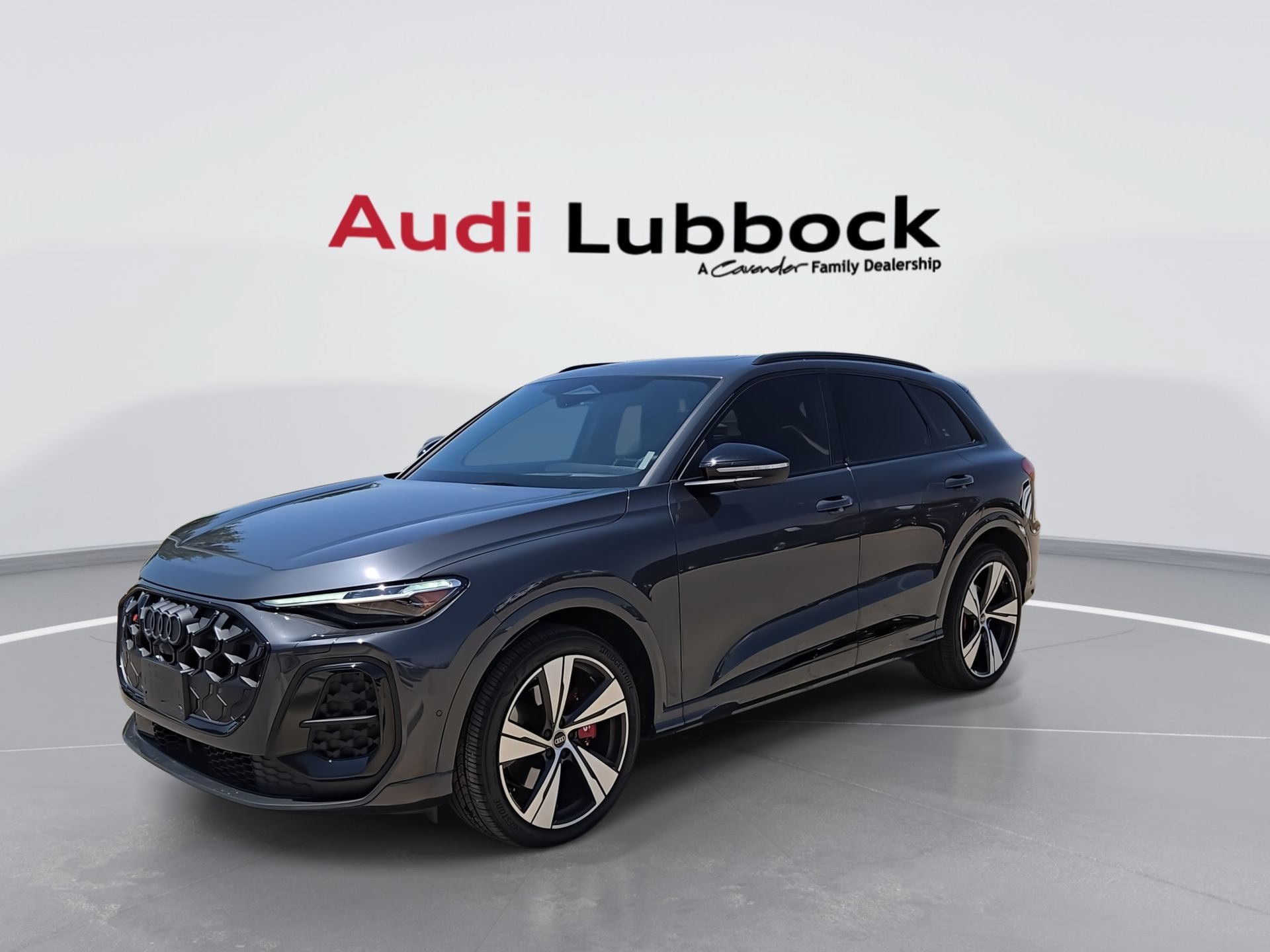Certified 2025 Audi SQ5 Premium Plus AWD/4WD image 4