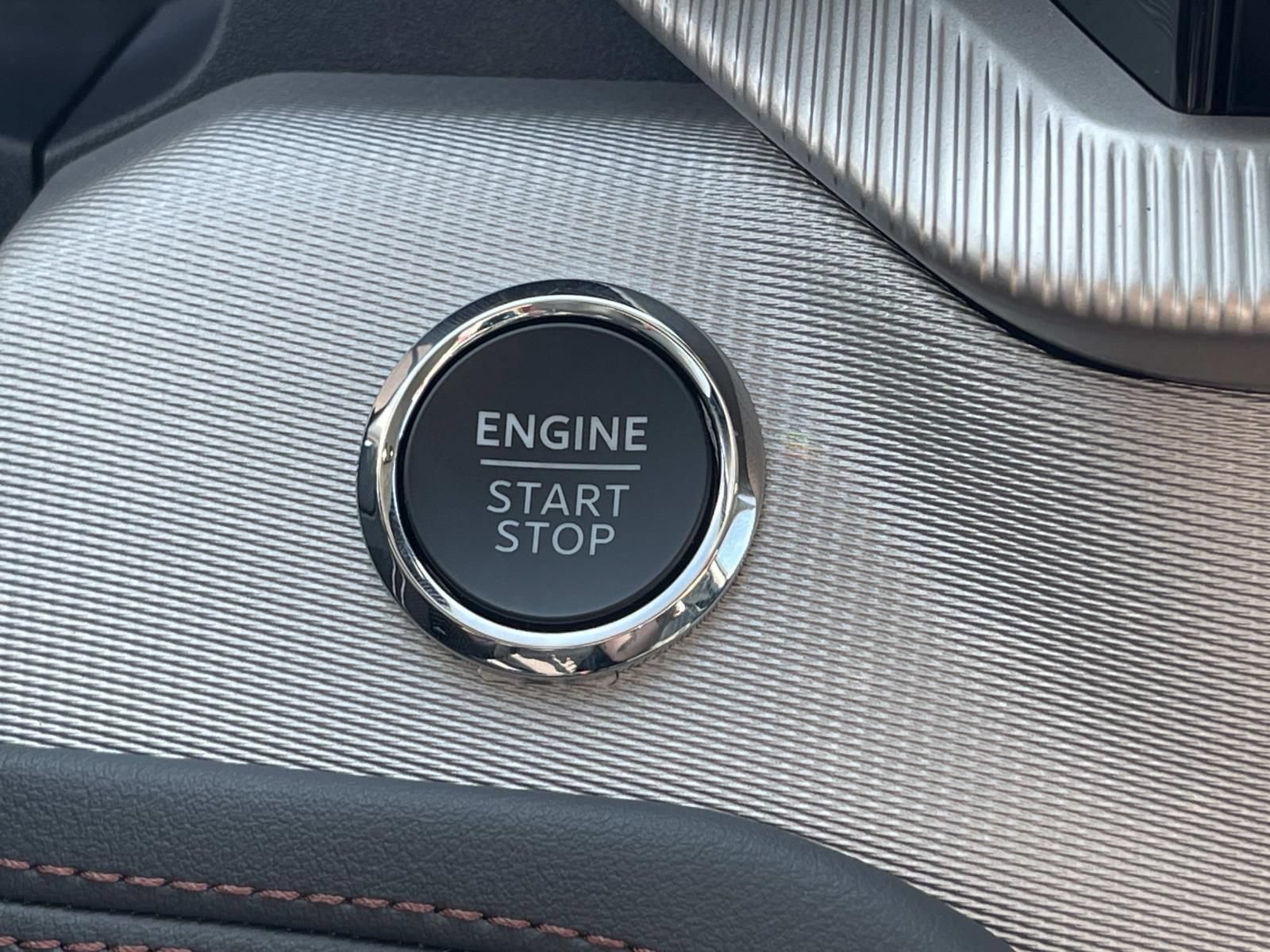 New 2026 Ford Explorer Active RWD image 22
