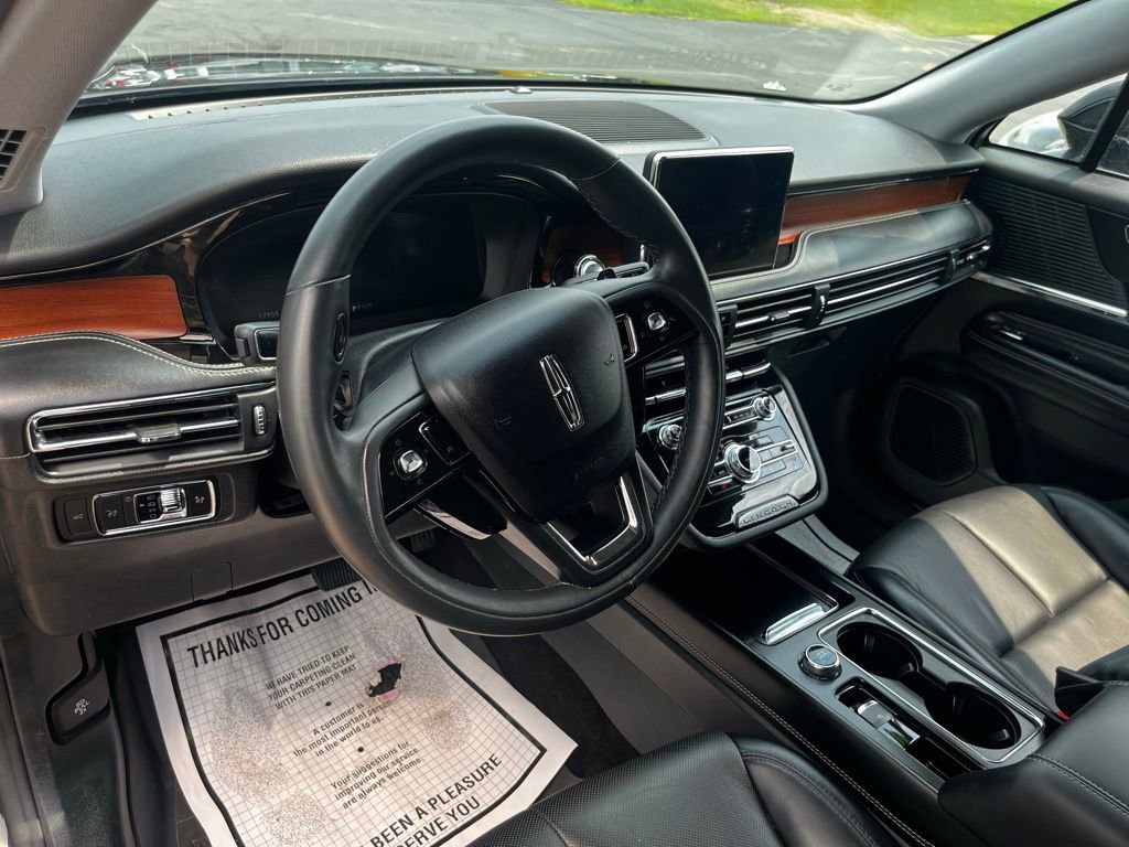 Used 2022 Lincoln Corsair Reserve AWD/4WD image 9