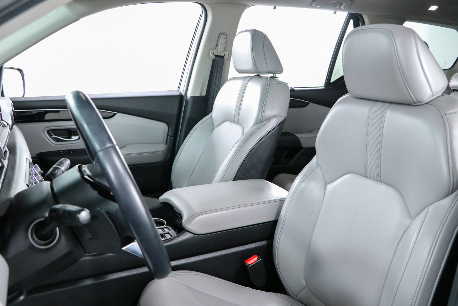 Used 2025 Honda Pilot Touring image 24