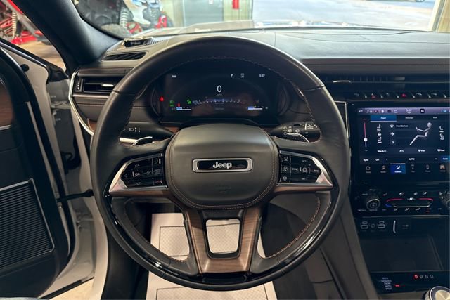 Used 2023 Jeep Grand Cherokee L Summit w/ Advanced Protech Group IV image 16