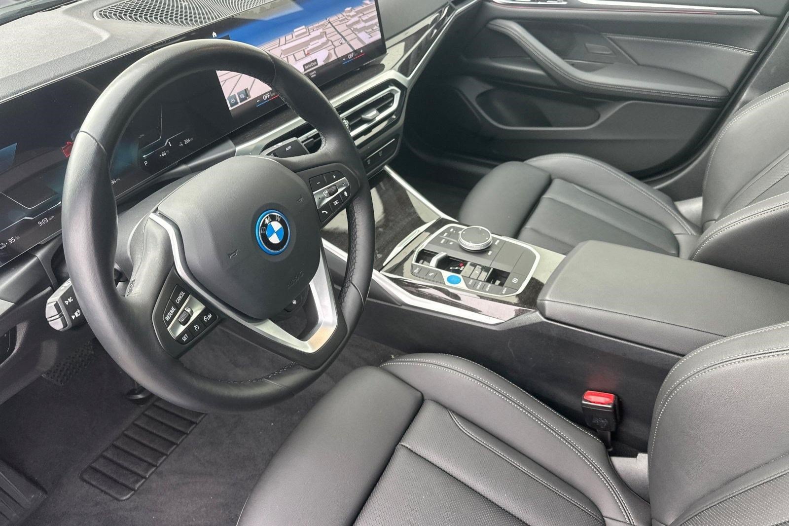 Certified 2023 BMW i4 eDrive35 w/ Premium Package RWD image 4