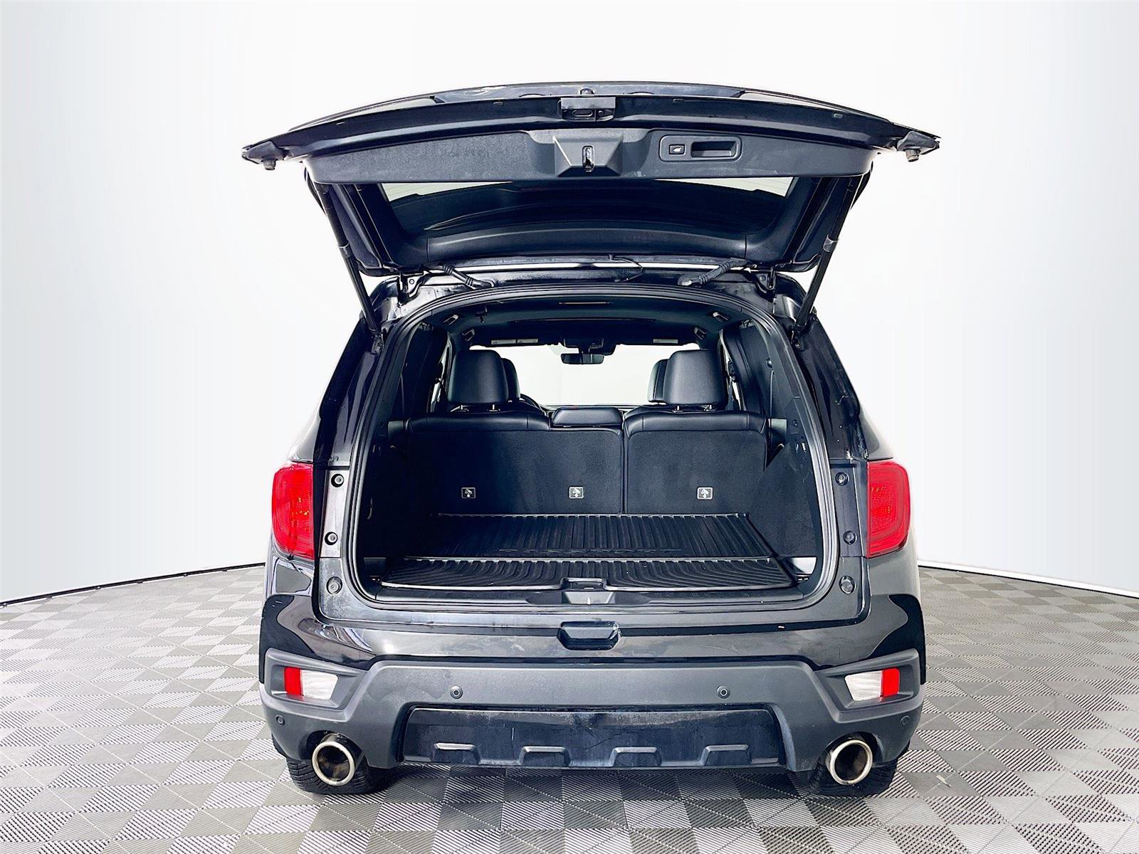 Used 2023 Honda Passport Elite image 32