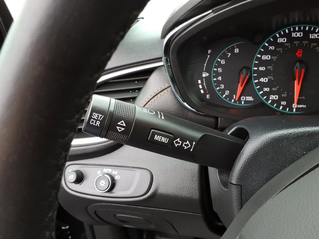 Used 2021 Chevrolet Trax LT w/ Premium Seat Package image 19