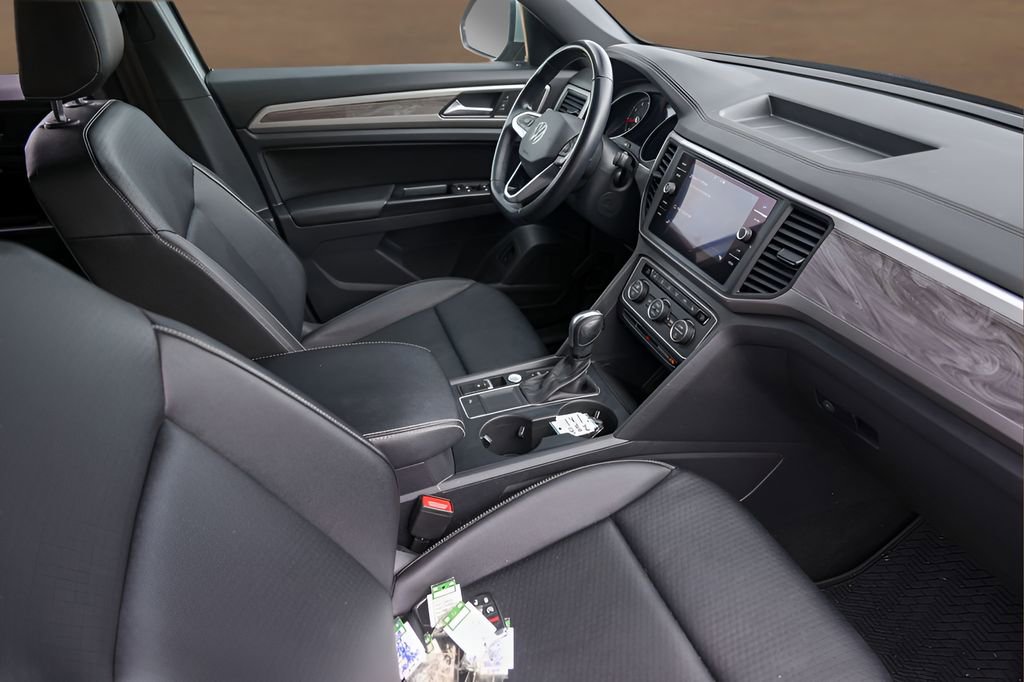 Used 2020 Volkswagen Atlas Cross Sport SE w/ Towing Package FWD image 29