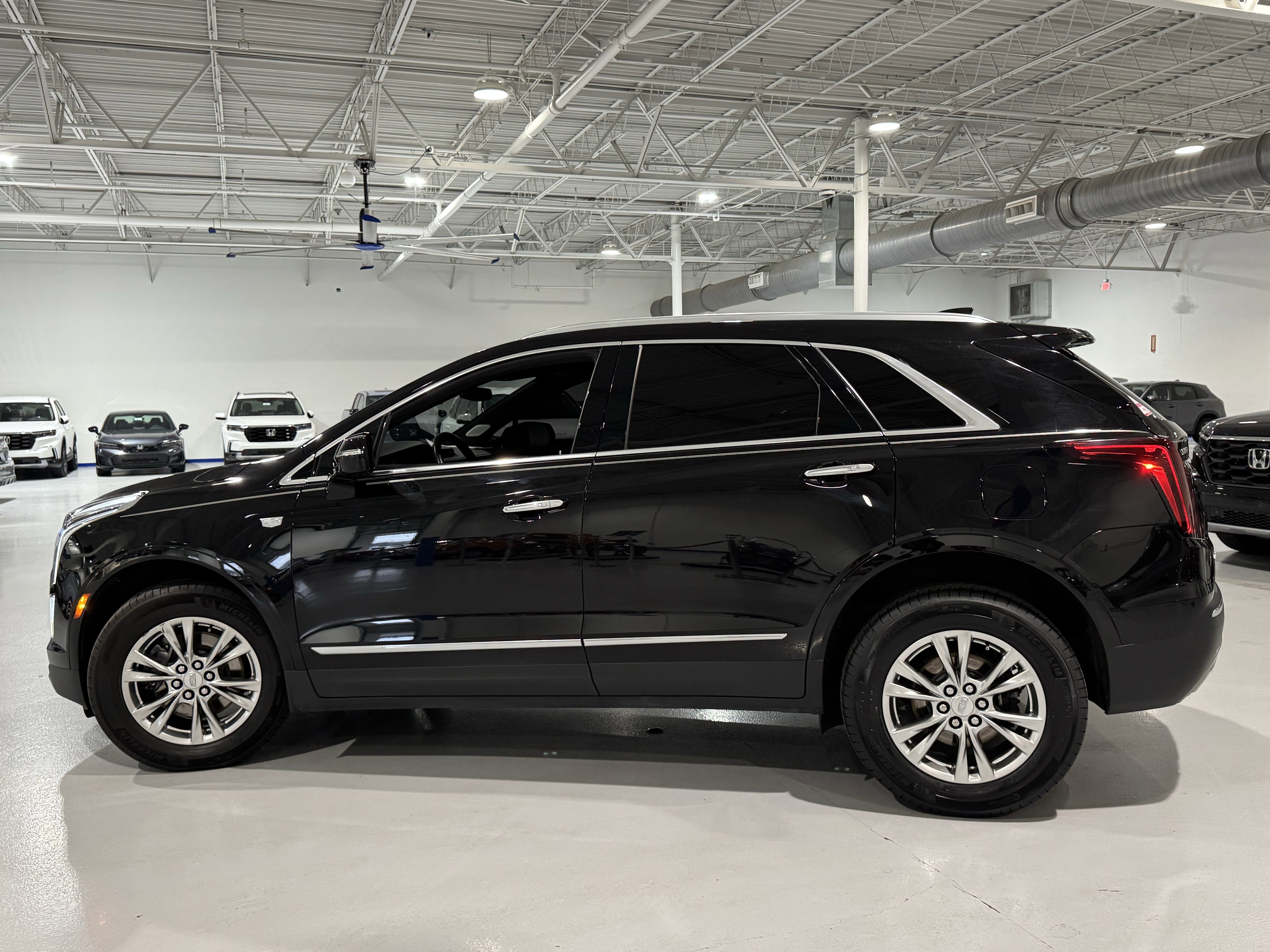 Used 2020 Cadillac XT5 Premium Luxury image 16