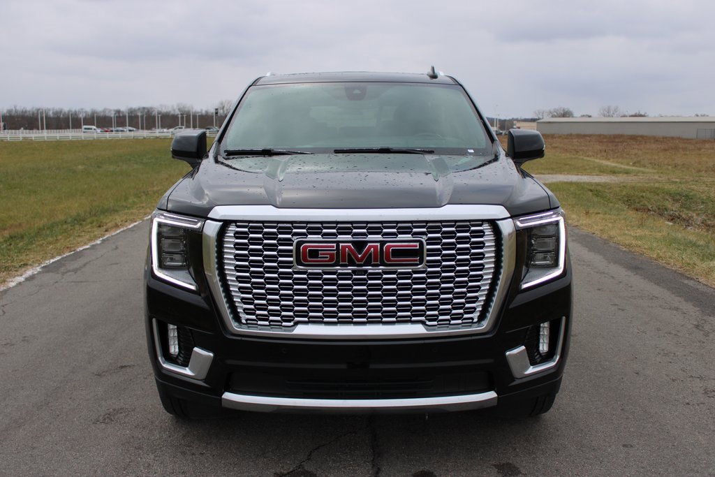 Used 2021 GMC Yukon Denali image 2