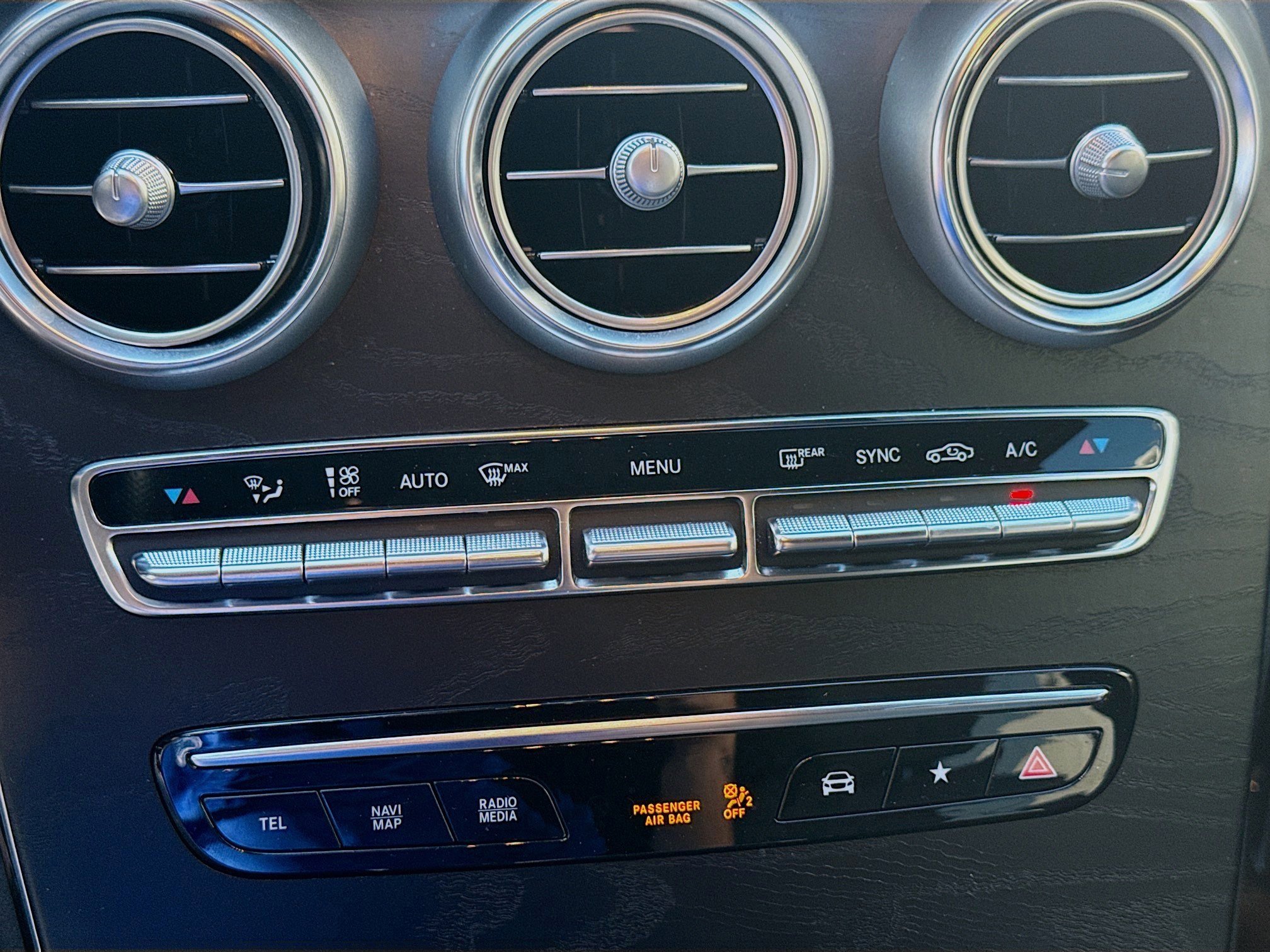 Used 2022 Mercedes-Benz GLC 300 w/ AMG Line image 13