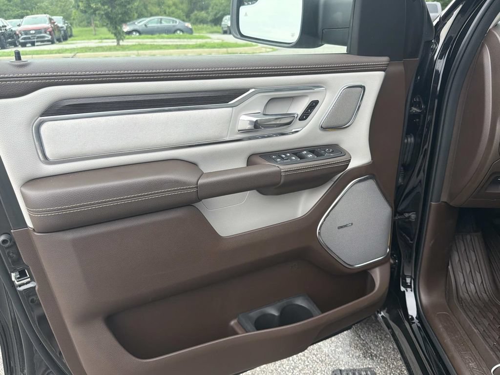 New 2026 RAM 1500 Laramie AWD/4WD image 13