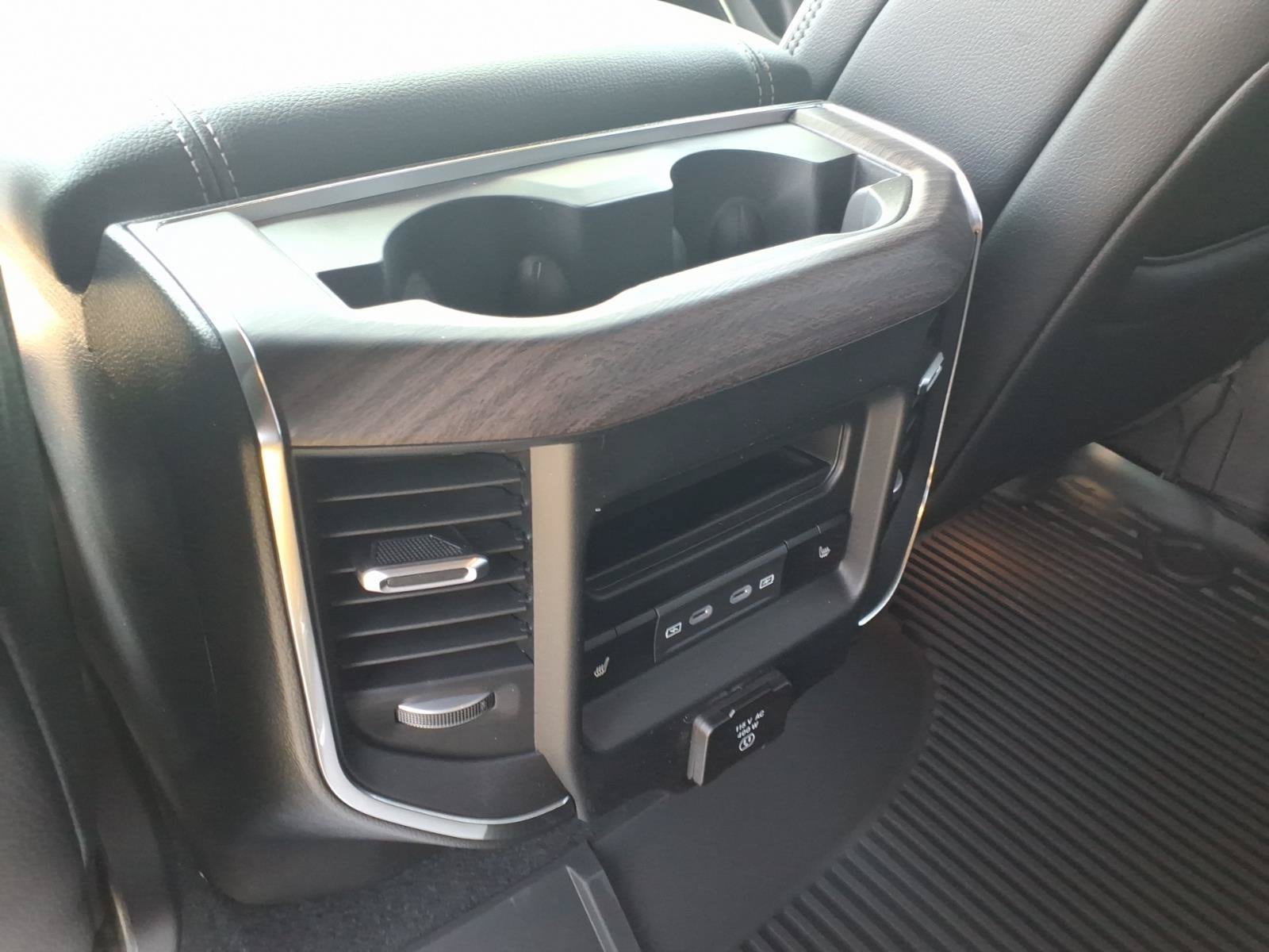 New 2026 RAM 1500 Laramie w/ Chrome Appearance Group AWD/4WD image 9