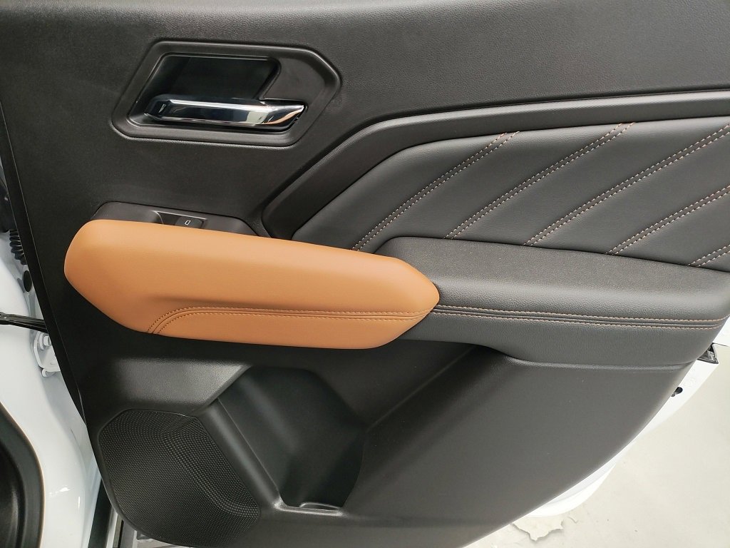 New 2026 GMC Canyon AT4 w/ Technology Plus Package image 13