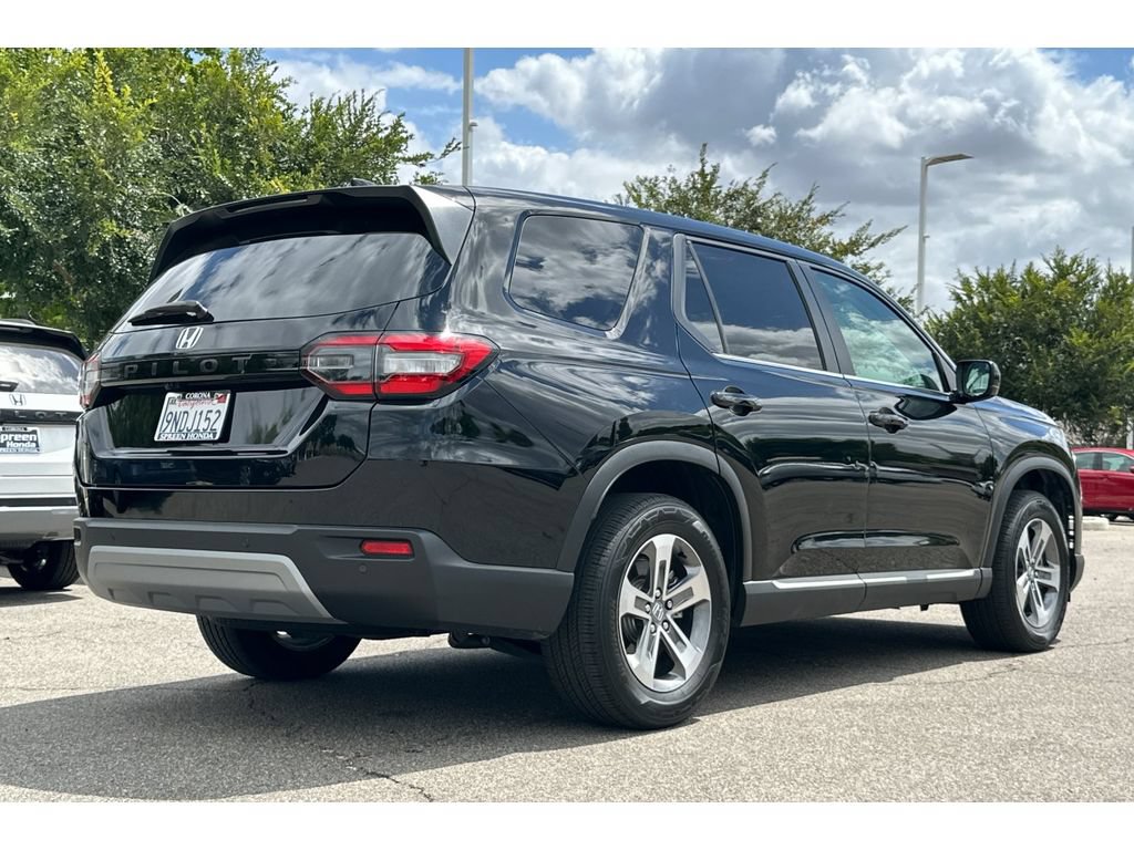 Certified 2025 Honda Pilot EX-L image 6