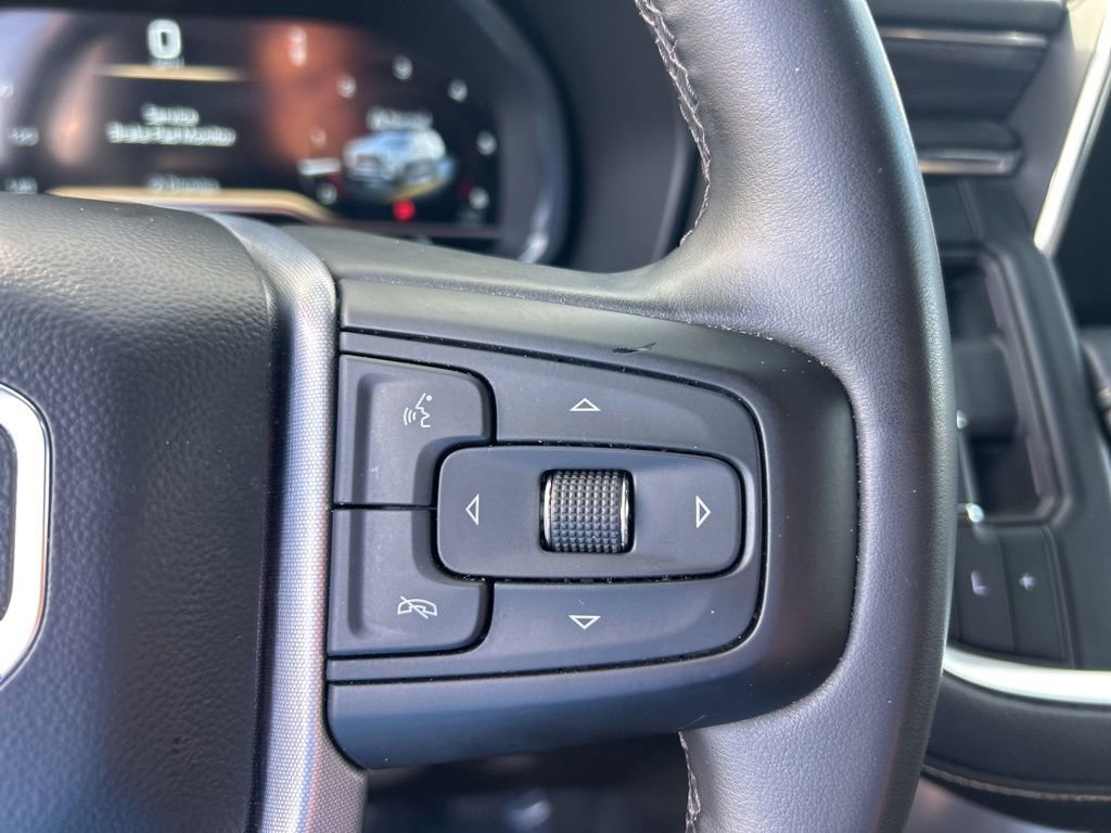 Used 2024 GMC Yukon XL SLT image 47