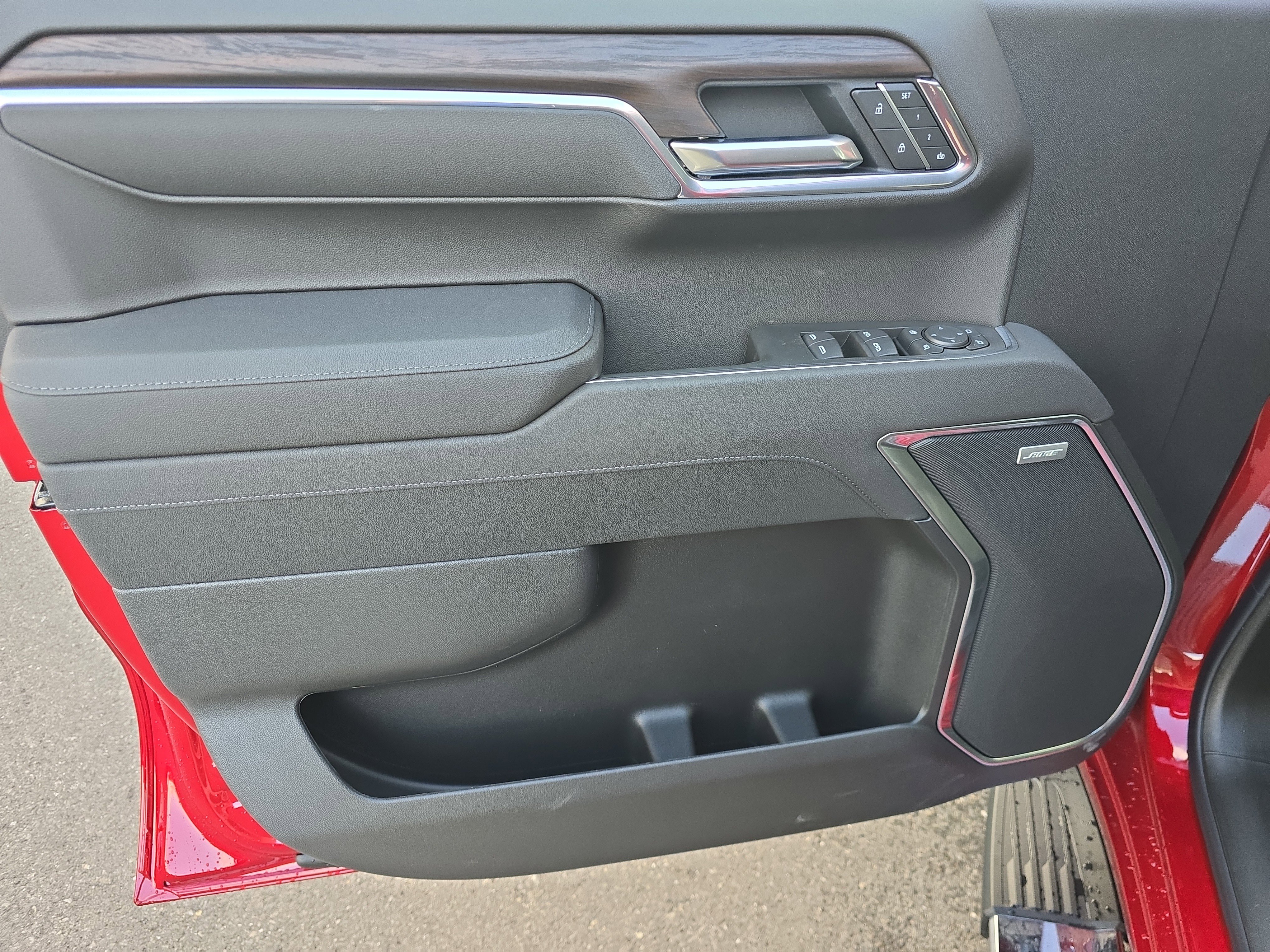 New 2026 GMC Sierra 1500 SLT w/ SLT Premium Plus Package image 14