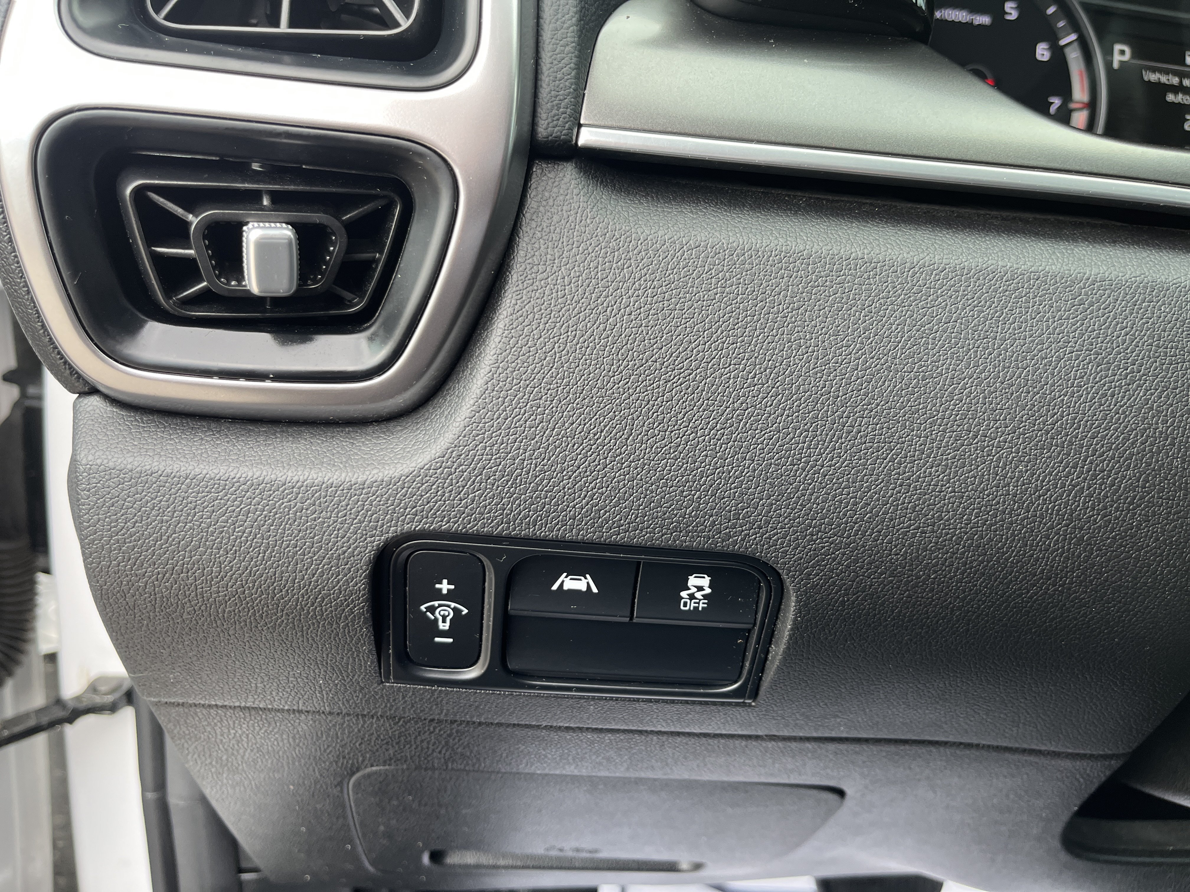 Used 2023 Kia Sorento S FWD image 24