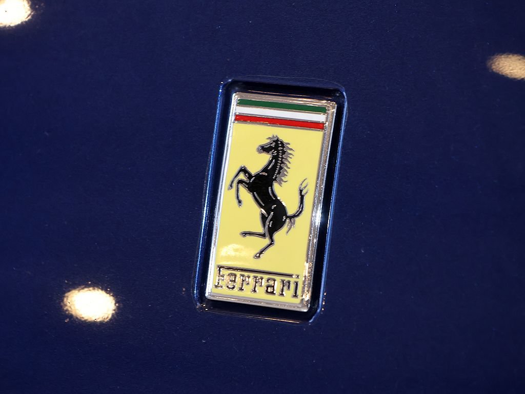 Certified 2019 Ferrari Portofino RWD image 22