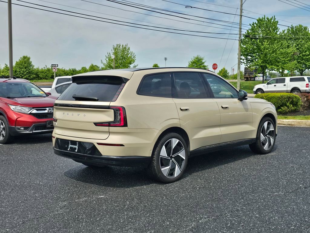 Used 2025 Volvo EX90 Ultra image 13