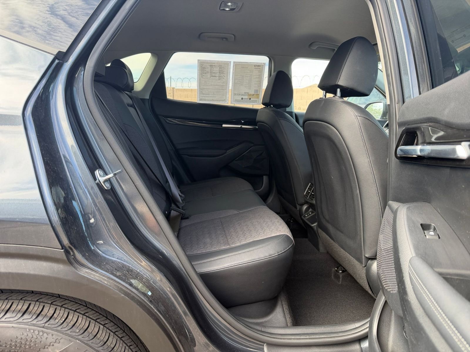 Used 2025 Kia Seltos S image 25