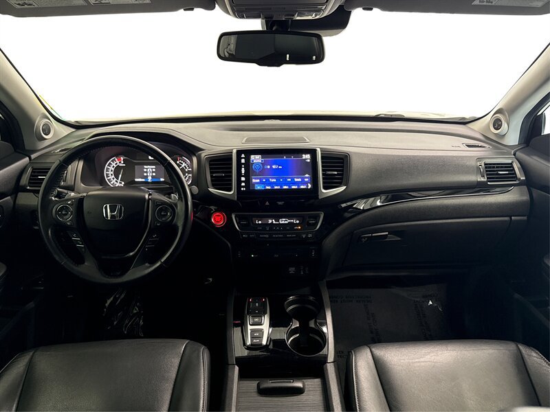 Used 2018 Honda Pilot Touring image 24