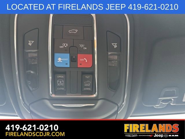 Used 2023 Jeep Grand Cherokee L Altitude image 21