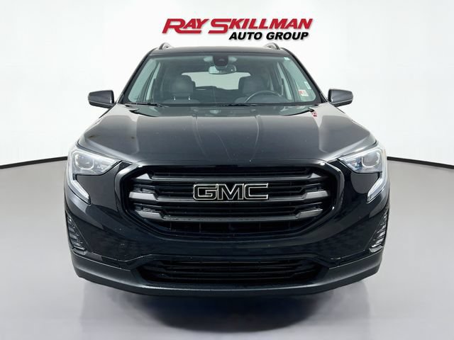 Used 2020 GMC Terrain SLE w/ Driver Convenience Package FWD image 2