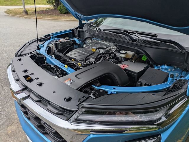New 2026 Chevrolet Trax LT w/ Sunroof Package FWD image 35