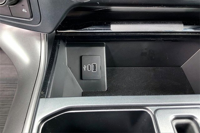 Used 2025 Ford F150 Lariat w/ Equipment Group 501A Mid image 23