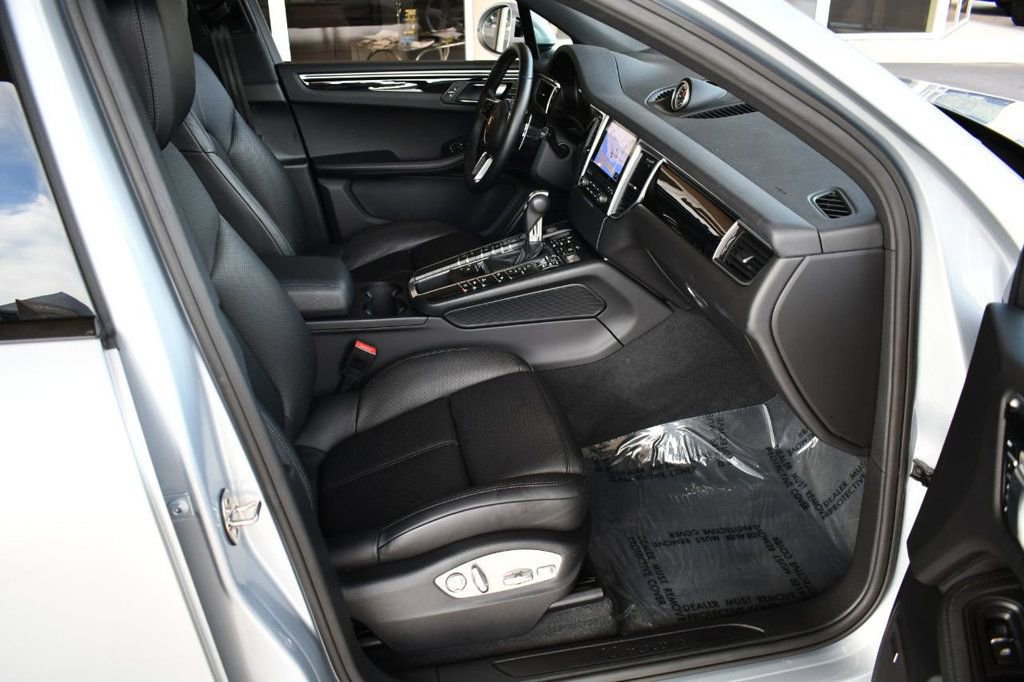Used 2018 Porsche Macan image 20