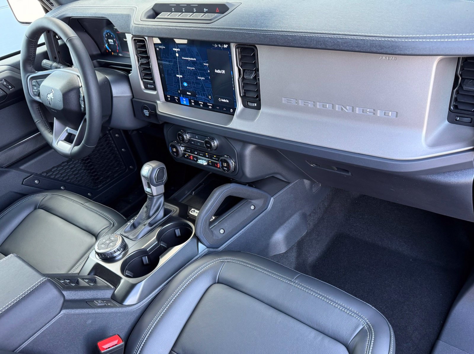 New 2026 Ford Bronco Outer Banks w/ Sasquatch Package AWD/4WD image 20