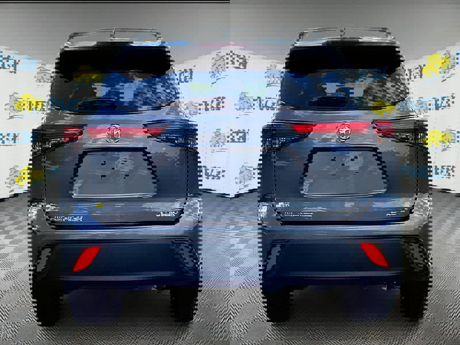 Used 2022 Toyota Highlander XLE image 5