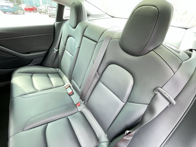 Used 2020 Tesla Model 3 Standard Range Plus RWD image 18