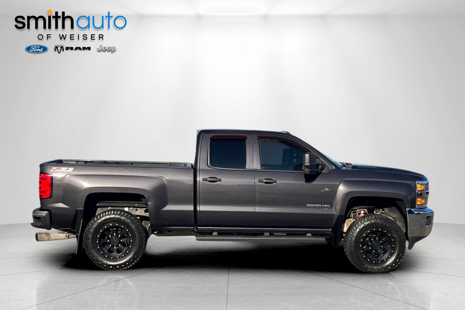 Used 2015 Chevrolet Silverado 2500 LT w/ Z71 Package, Off-Road AWD/4WD image 3