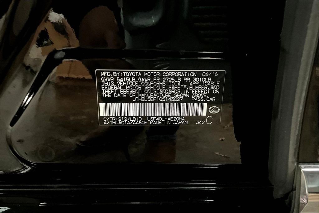 Used 2016 Lexus LS 460 w/ Comfort Package image 20