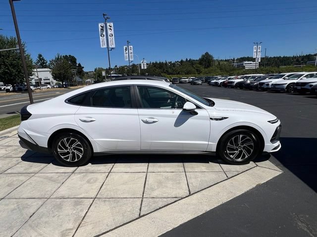 New 2026 Hyundai Sonata Blue FWD image 6