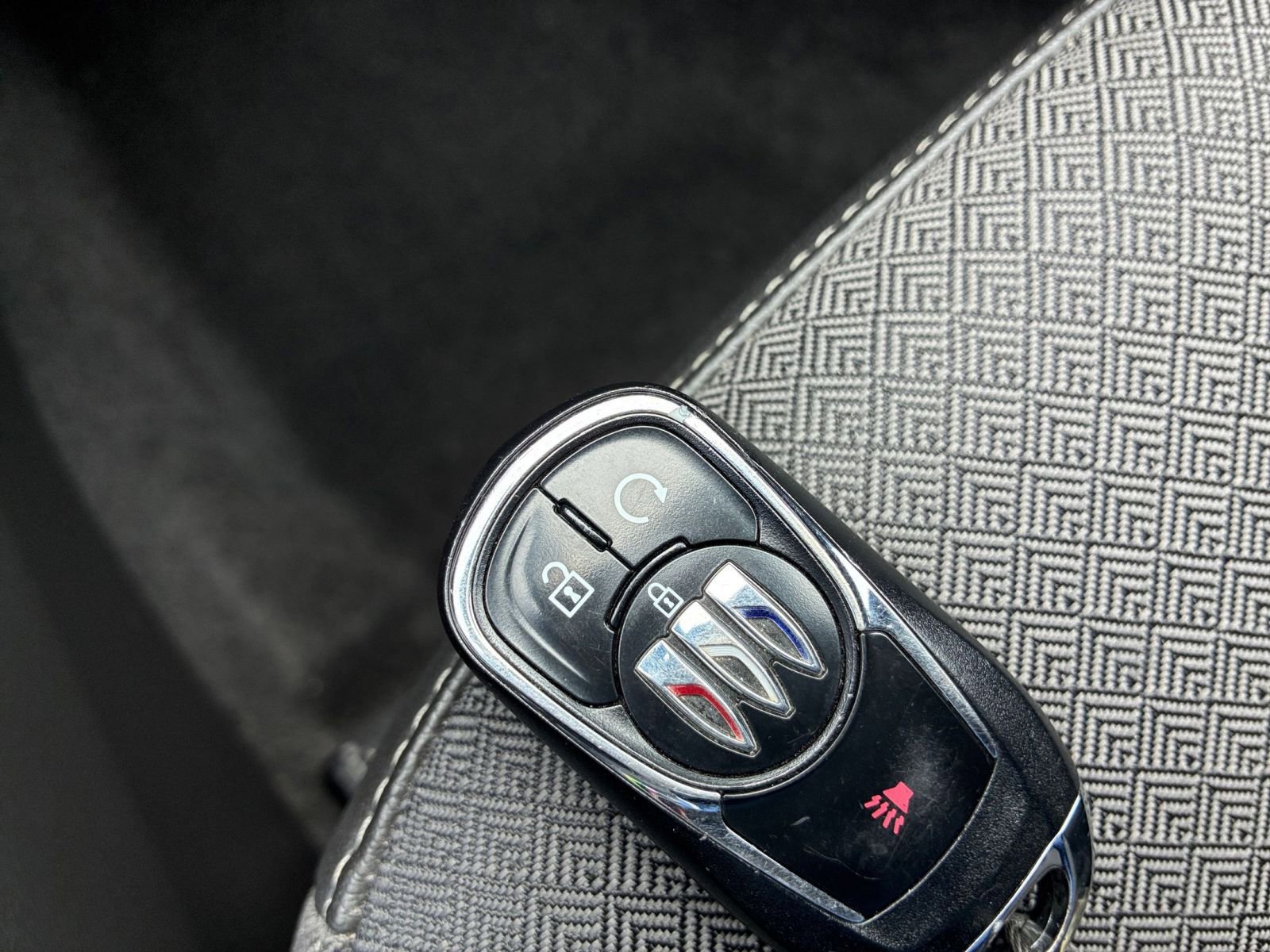 Used 2025 Buick Encore GX Preferred image 23