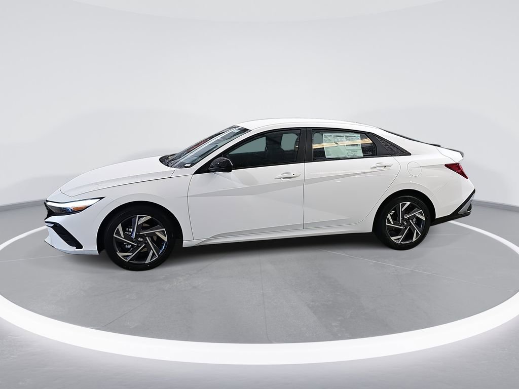 New 2025 Hyundai Elantra Sport image 8