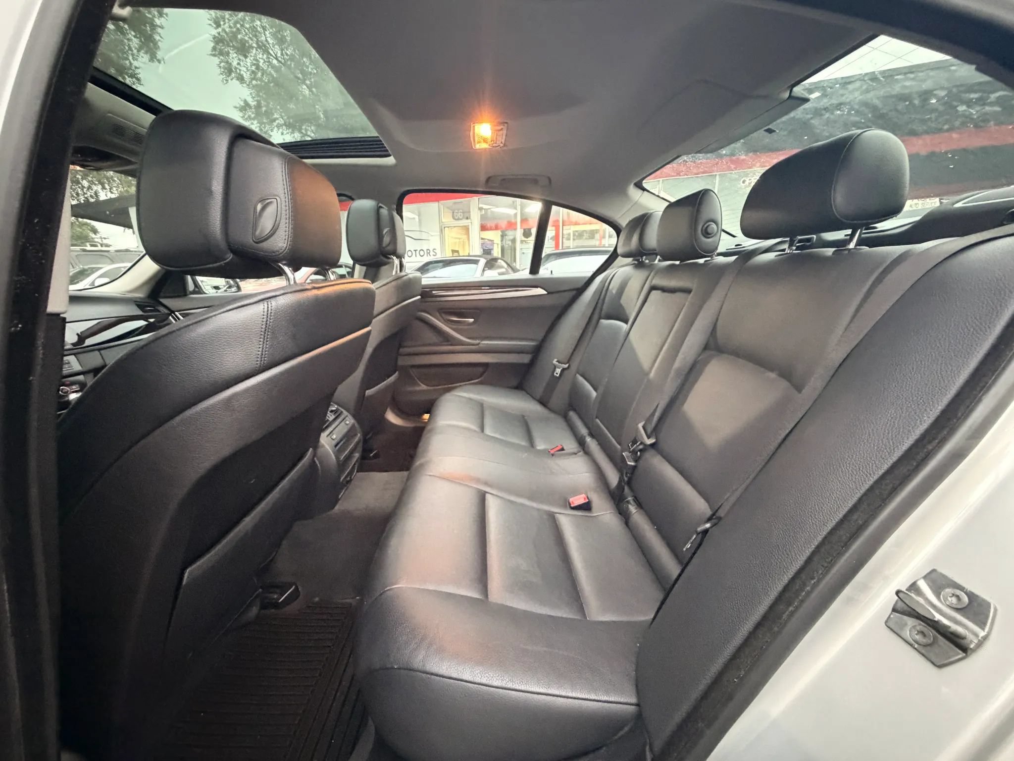 Used 2013 BMW 528i xDrive Sedan AWD/4WD image 13
