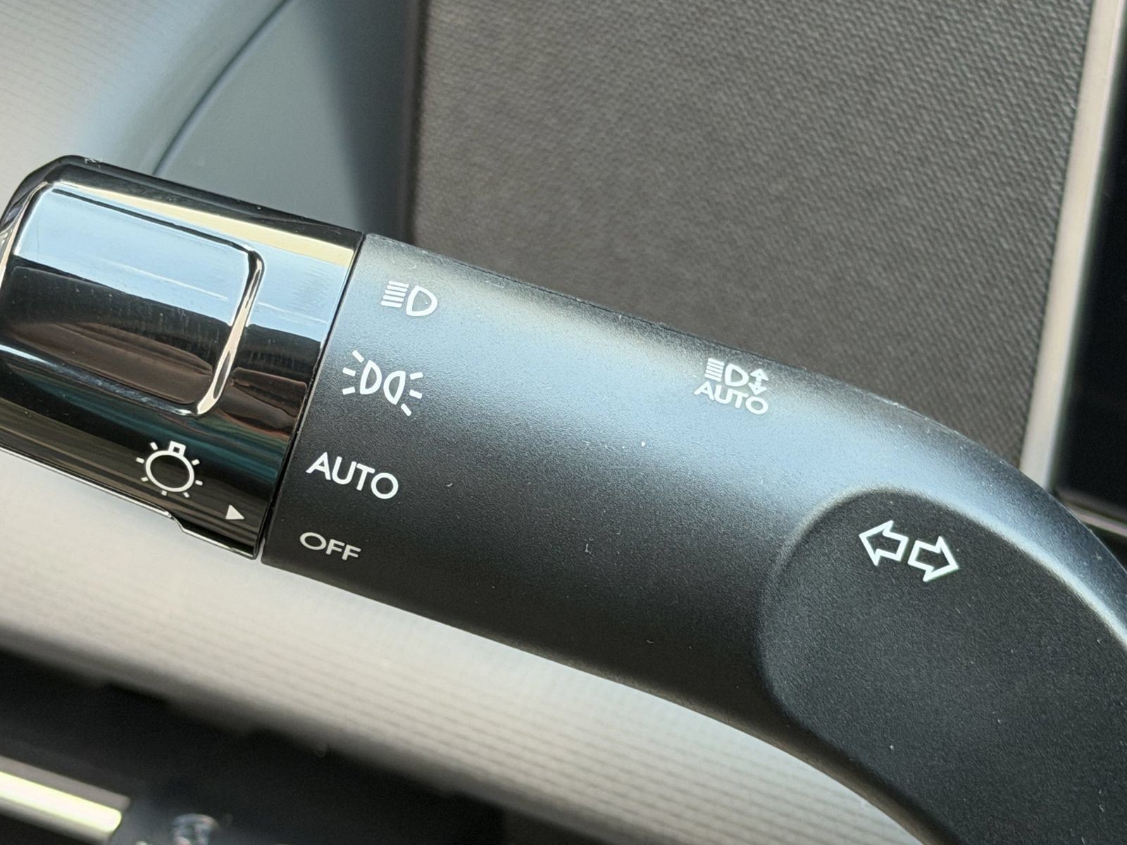 New 2026 Hyundai Santa Cruz SE FWD image 18