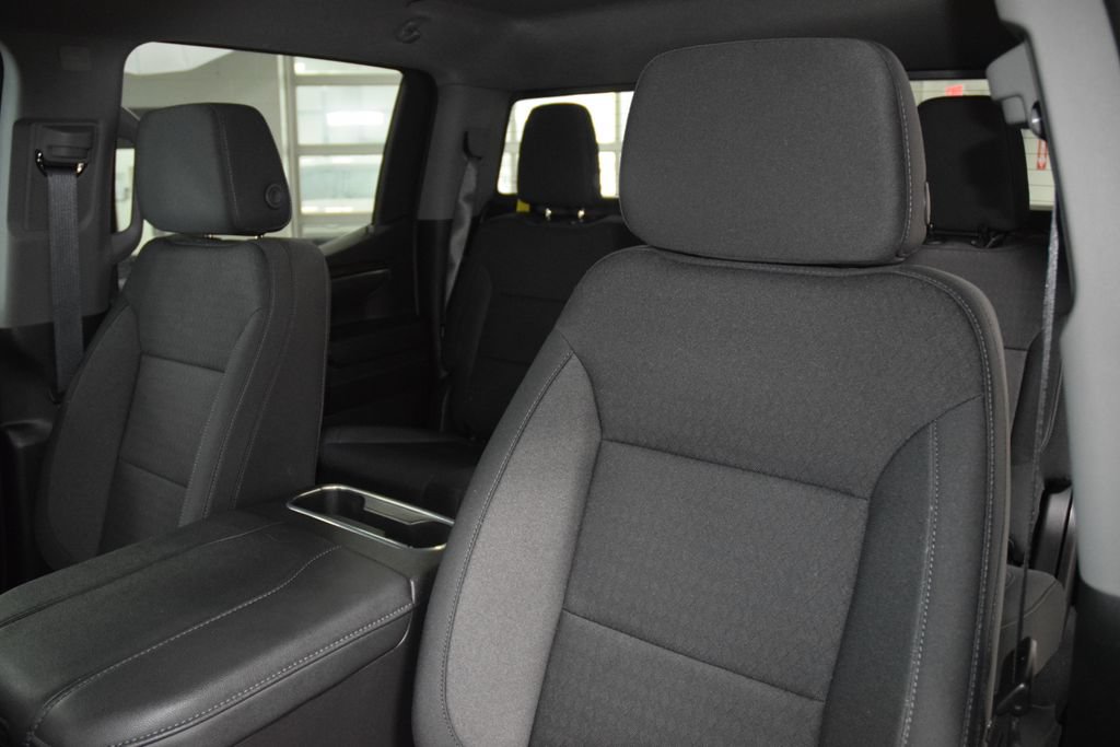Used 2024 Chevrolet Silverado 1500 LT Trail Boss w/ Convenience Package II AWD/4WD image 45