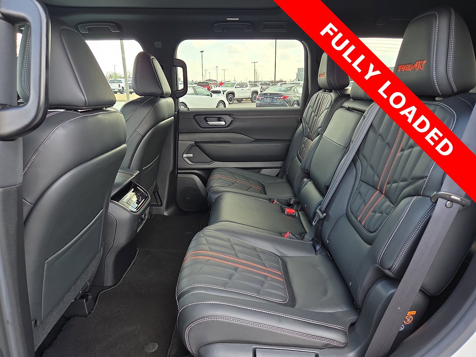 Used 2025 Nissan Armada PRO-4X w/ Pro-4X Premium Package image 11